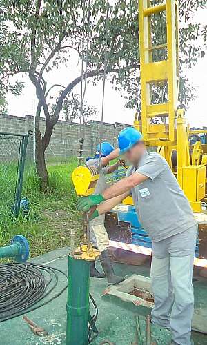 Manutenção de poços artesianos  Manutenção de poços artesianos