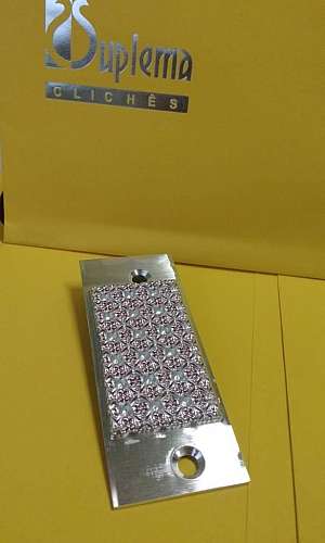 Preço de clichê alto relevo Preço de clichê alto relevo